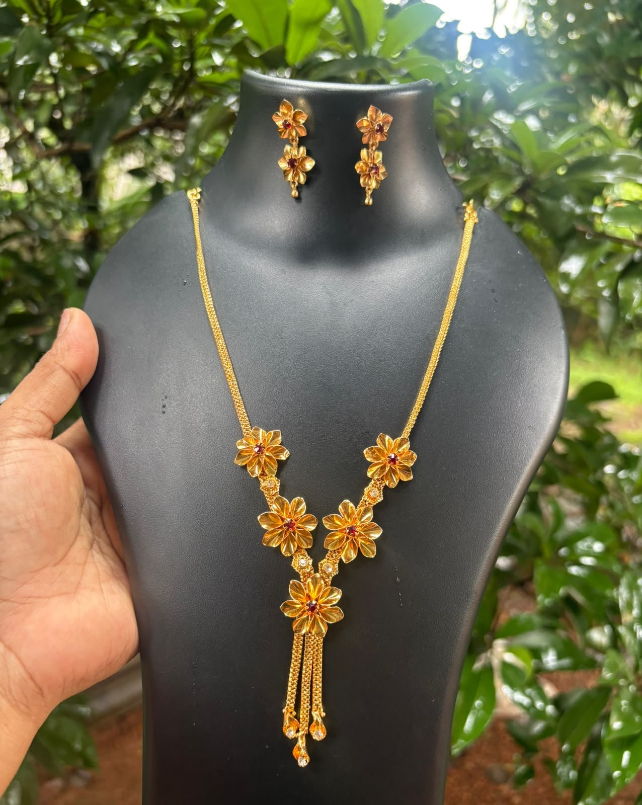 Elegant Floral Long Necklace Set
