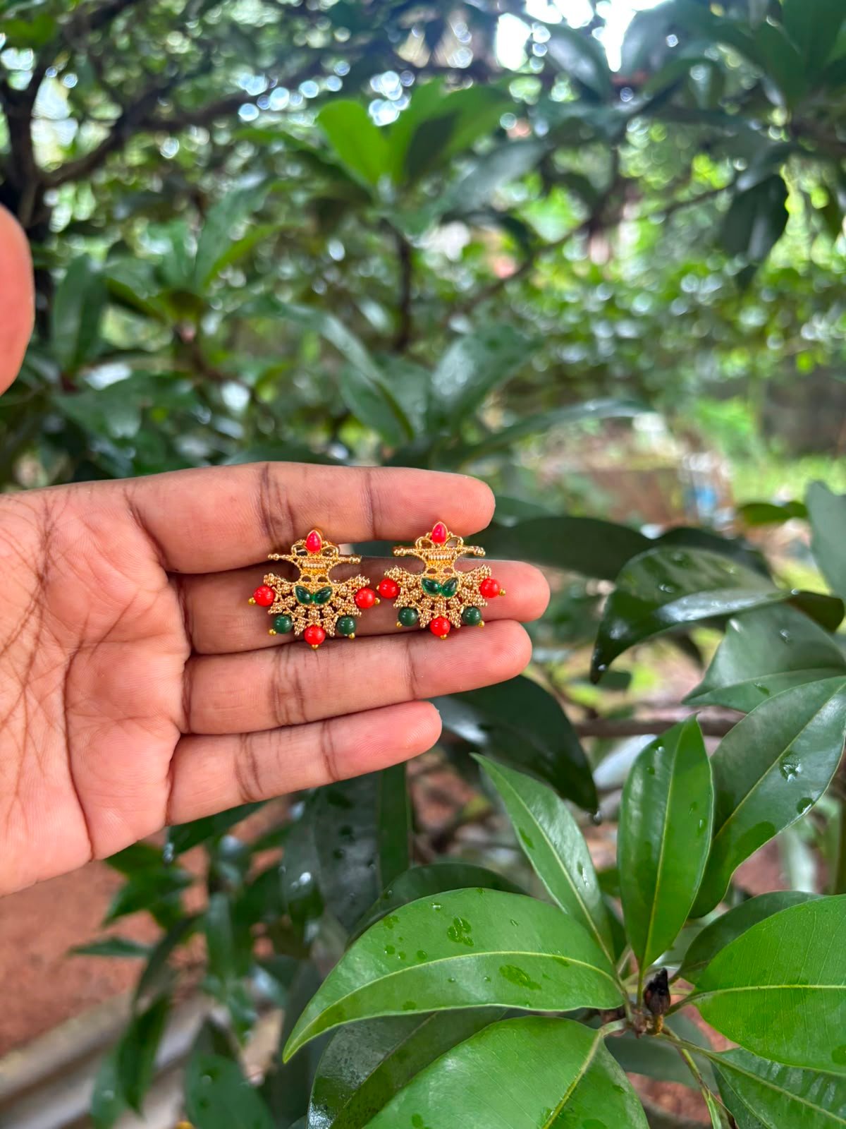 Coral & Jeda Combination Stud